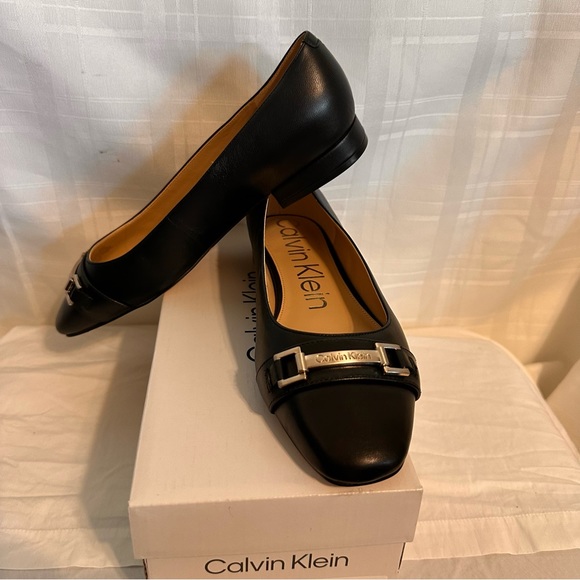 Calvin Klein Women’s Crystil Flats - Picture 5 of 9